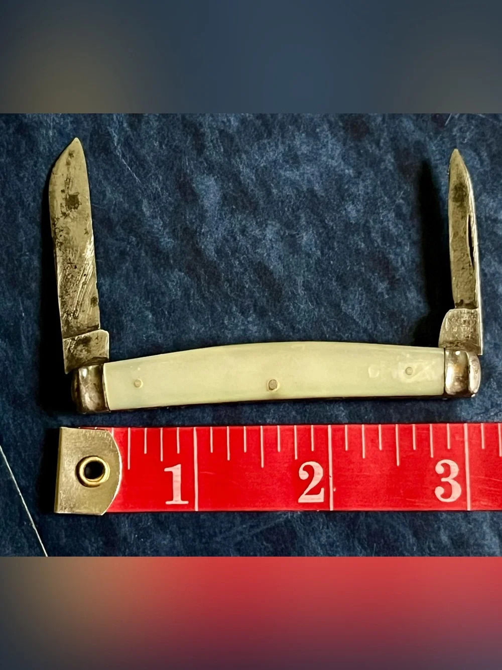 2 vintage dual blade folding knives:  Walden & KABAR NY